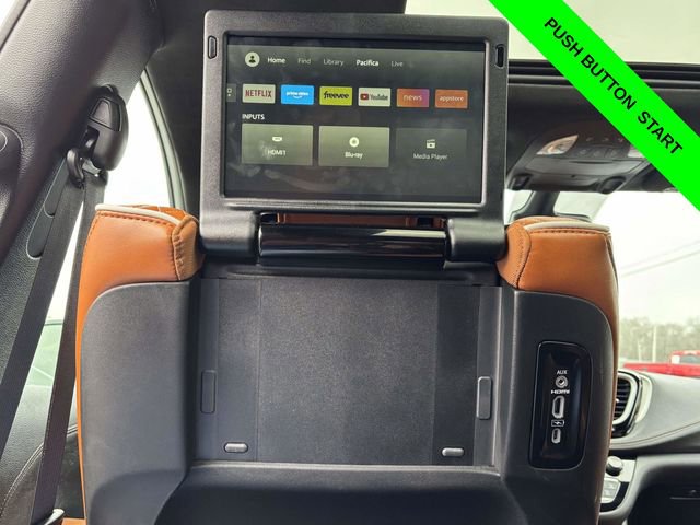 Used 2024 Chrysler Pacifica Pinnacle w/ Trailer Tow Group image 29