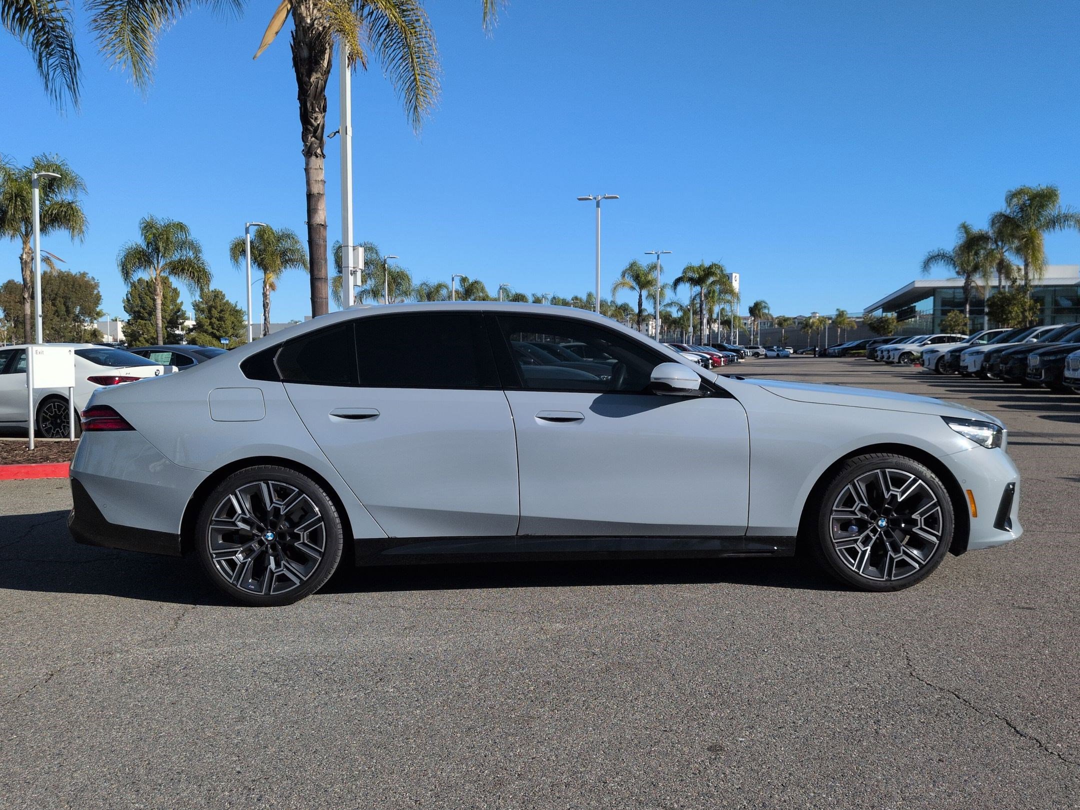 Used 2024 BMW 530i w/ M Sport Package image 11