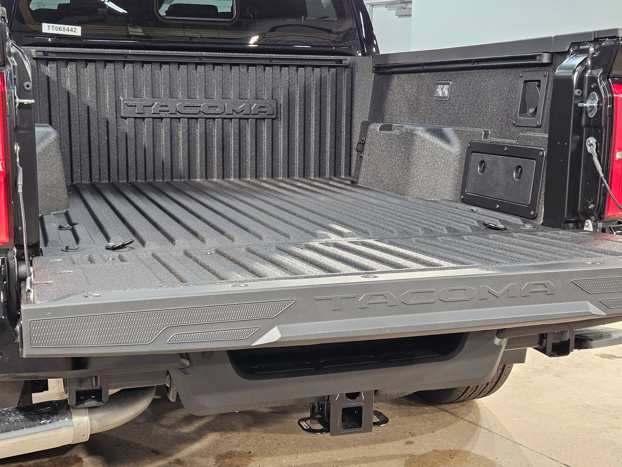 New 2026 Toyota Tacoma Limited AWD/4WD image 23