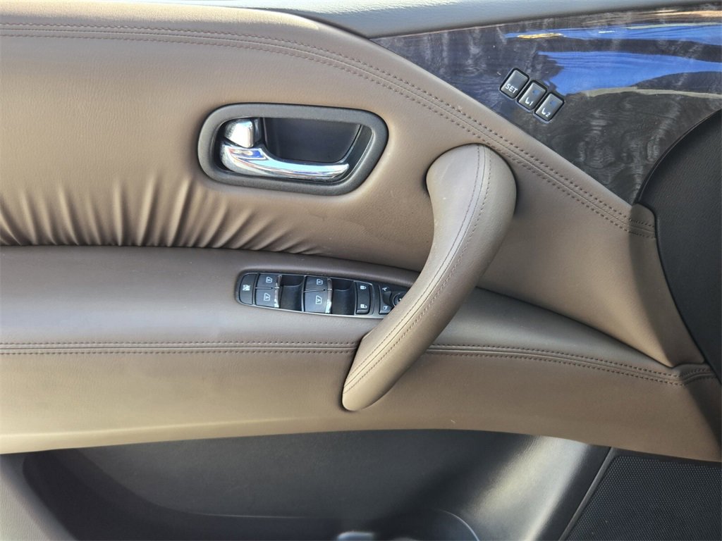 Used 2024 Nissan Armada Platinum w/ Captain's Chairs Package image 28