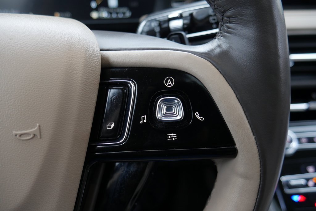 Used 2022 Lincoln Corsair Reserve w/ Equipment Group 201A image 13