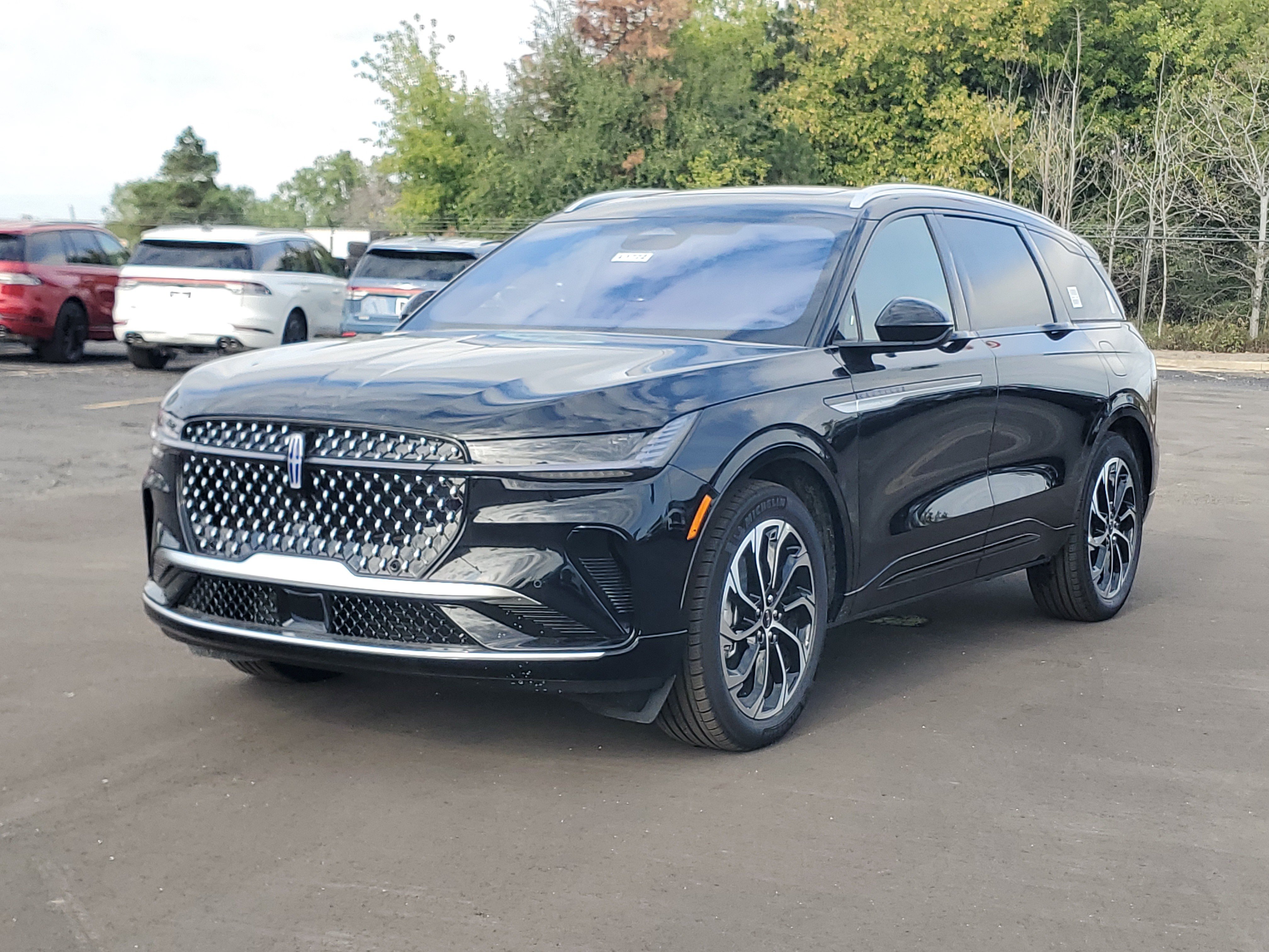 New 2026 Lincoln Nautilus Reserve AWD/4WD image 2