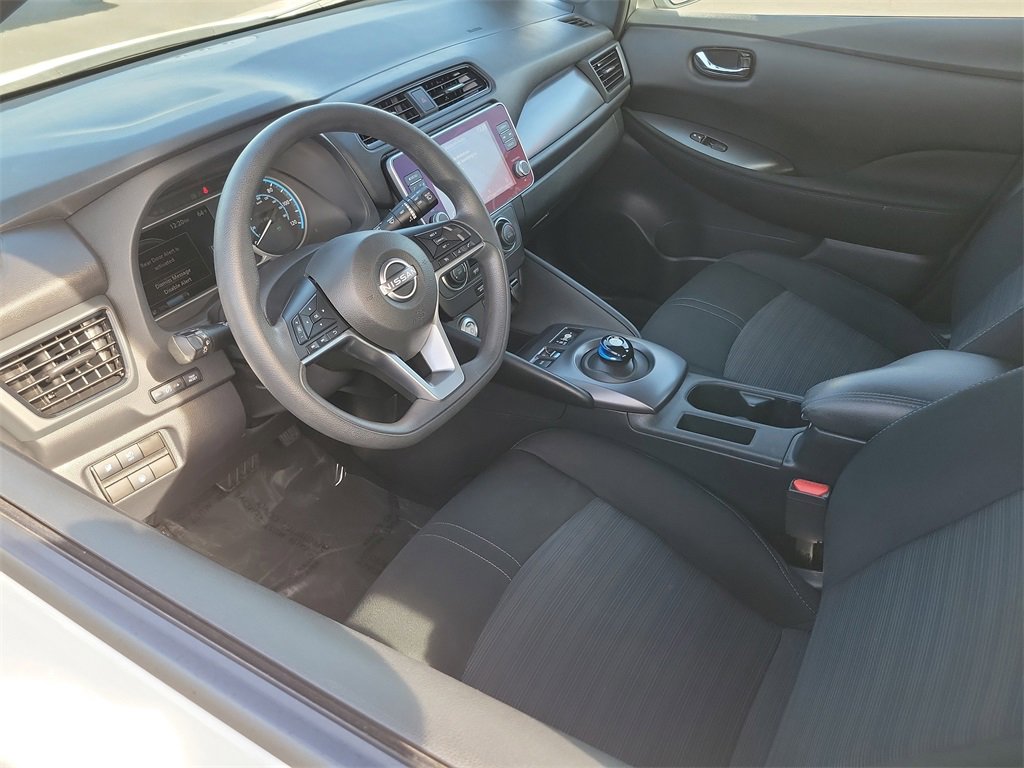 Used 2023 Nissan Leaf S image 3