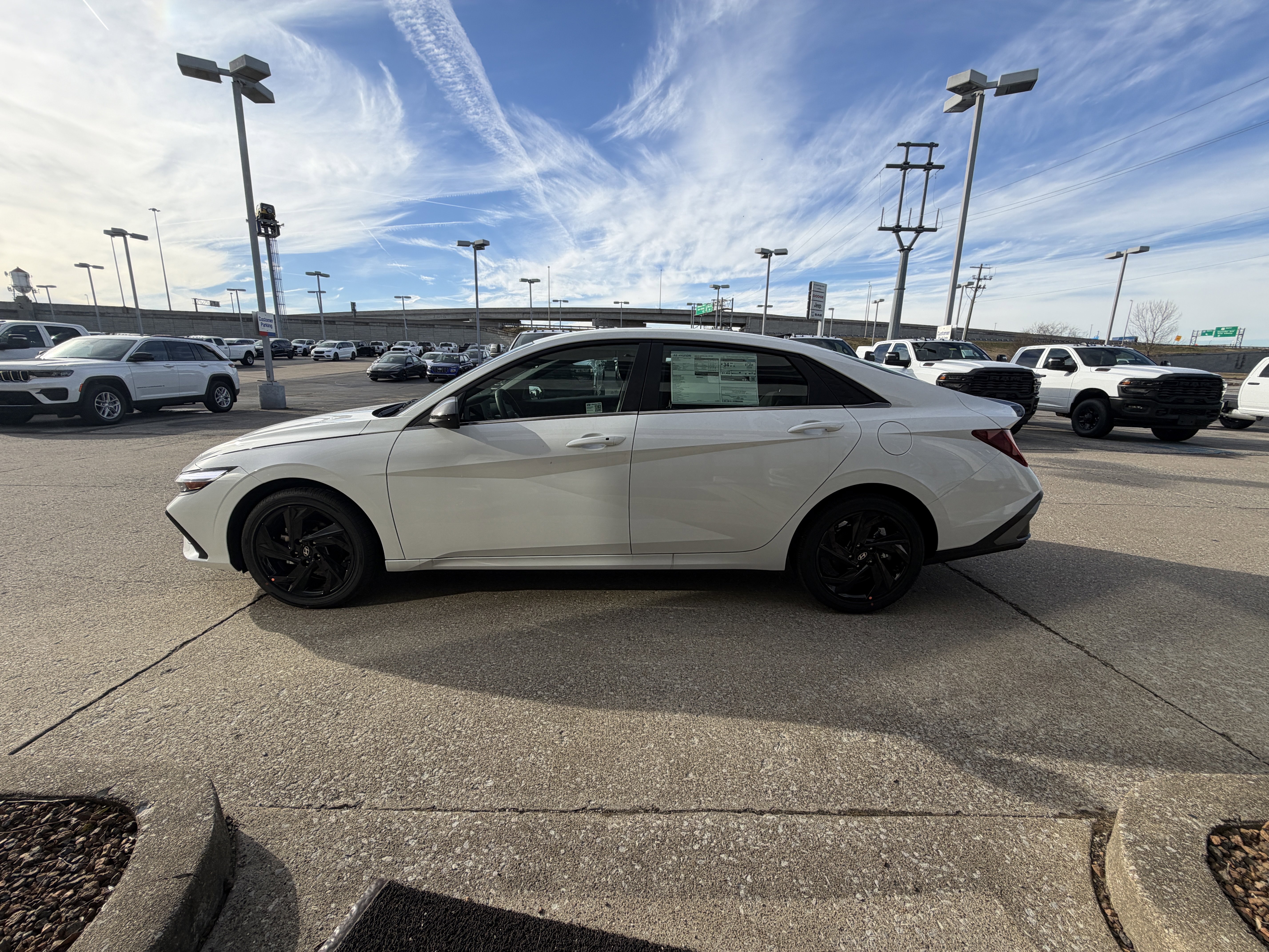 New 2026 Hyundai Elantra SEL Sport FWD image 10