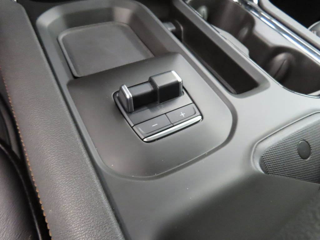 Used 2024 GMC Sierra 2500 AT4 w/ Technology Package AWD/4WD image 72