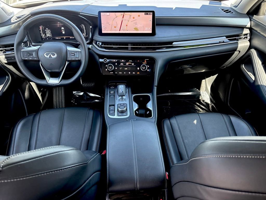 Certified 2025 INFINITI QX60 Luxe w/ Vision Package FWD image 13