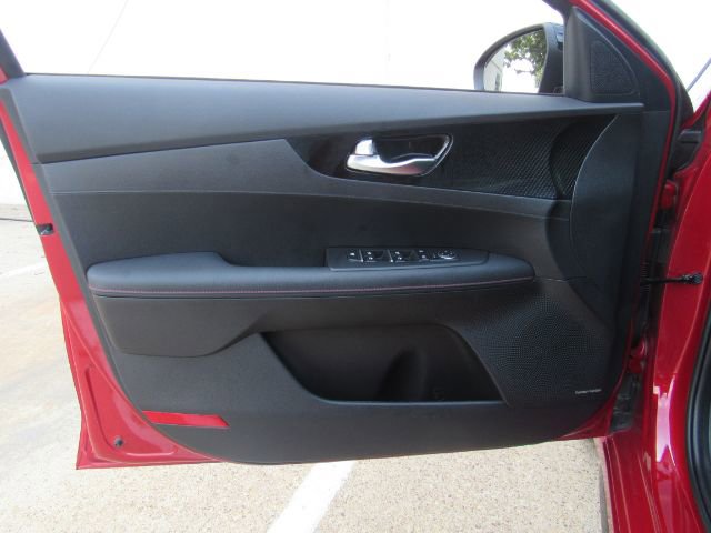 Used 2022 Kia Forte GT w/ GT2 Package image 11