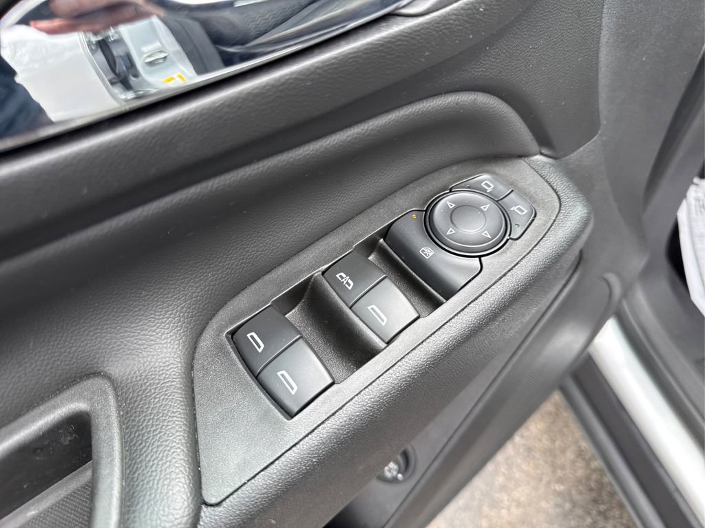 Used 2022 Chevrolet Equinox LT image 36