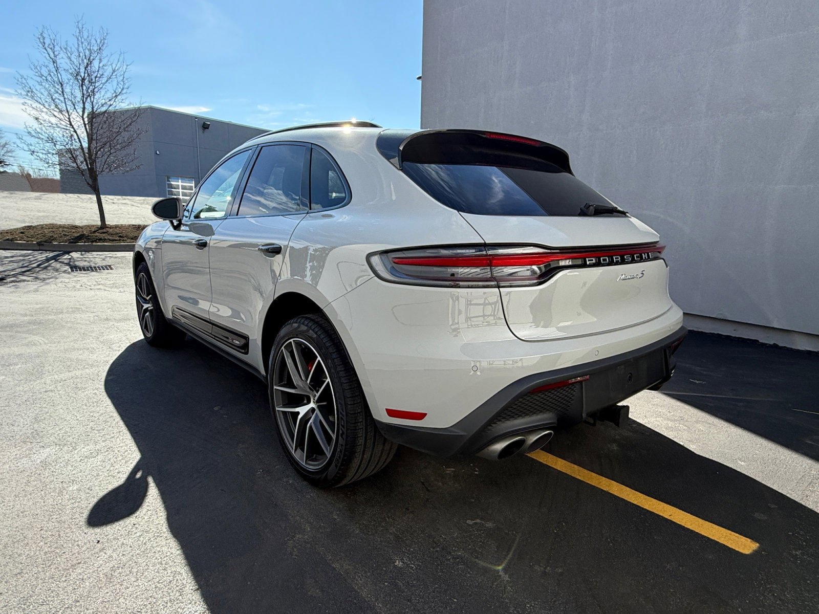 Certified 2023 Porsche Macan S image 3