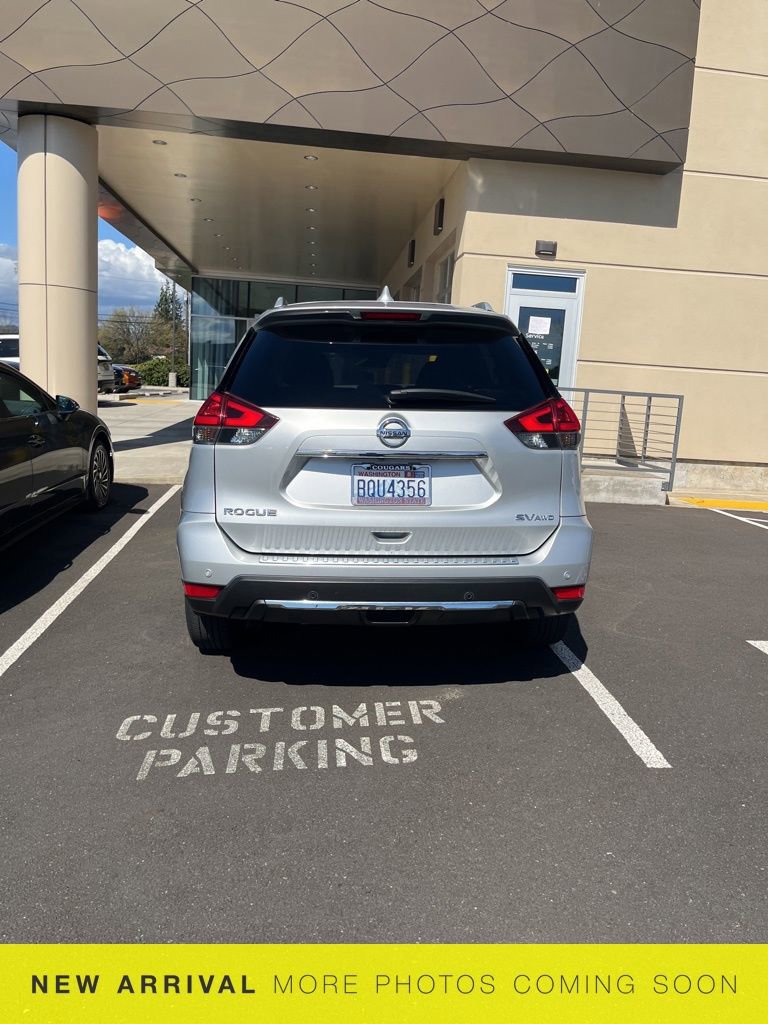 Used 2019 Nissan Rogue SV w/ Premium Package image 7