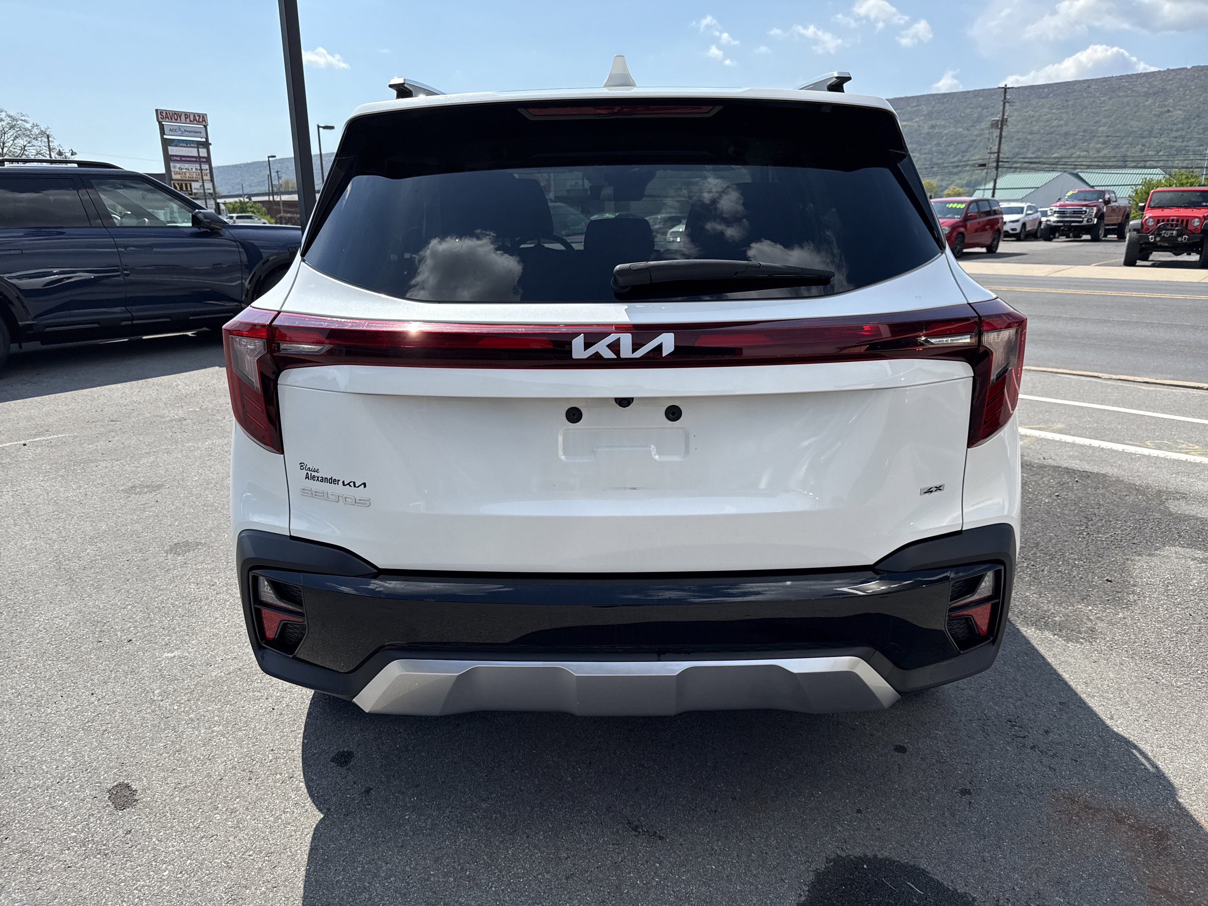 Certified 2025 Kia Seltos S AWD/4WD image 7