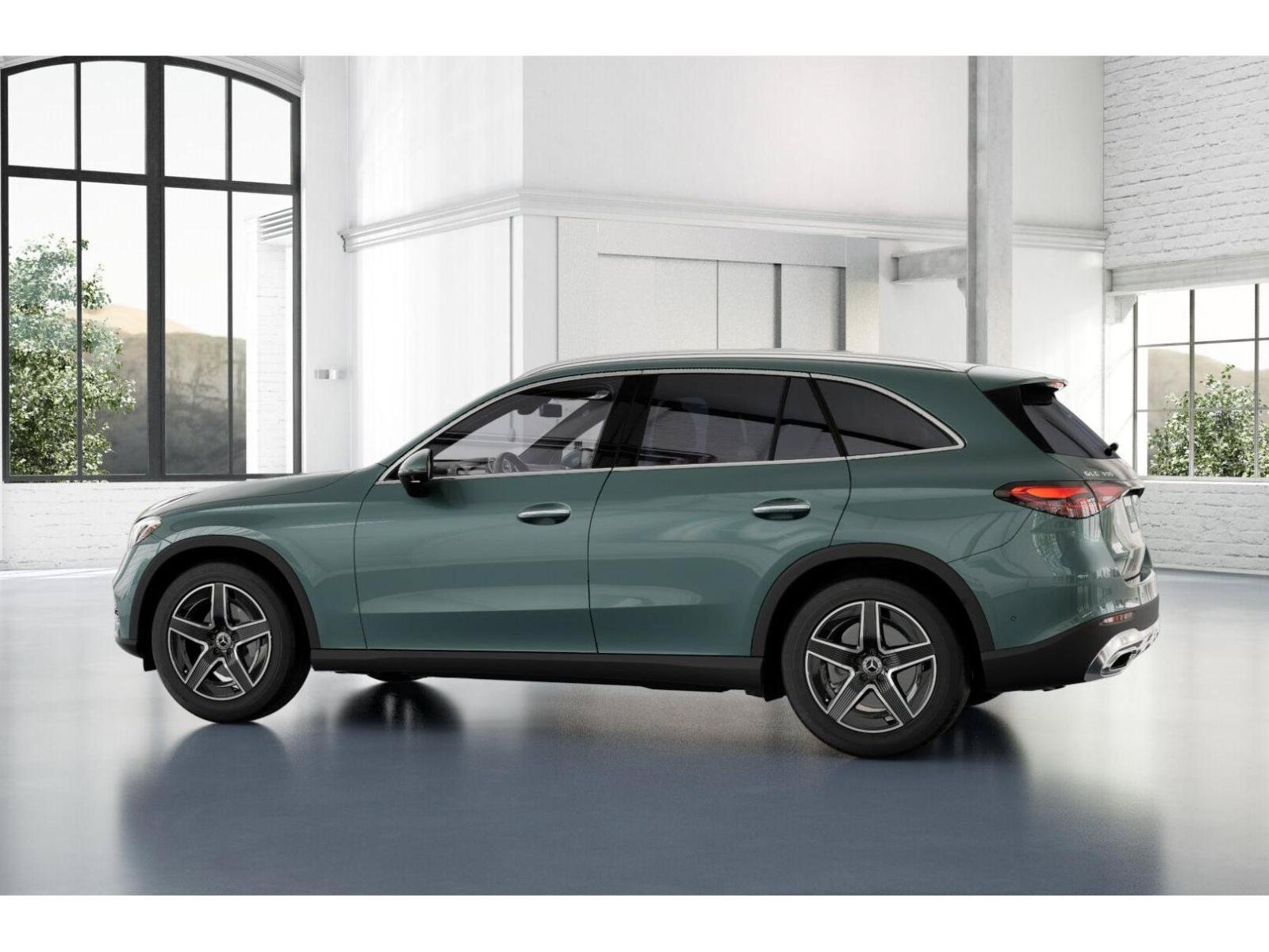 Used 2026 Mercedes-Benz GLC 300 4MATIC image 32