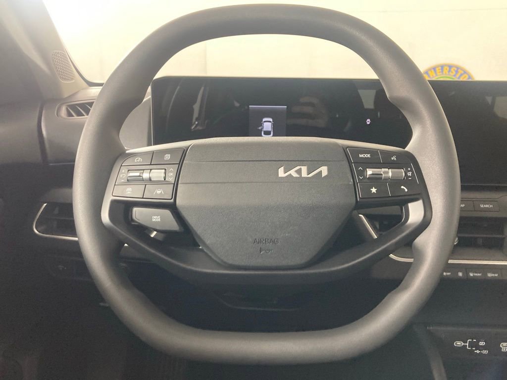 New 2025 Kia K4 LXS image 6