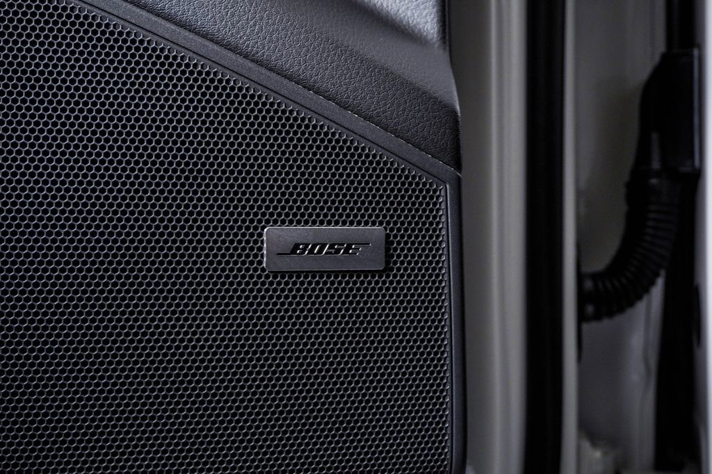 Certified 2025 Porsche Cayenne Coupe image 27