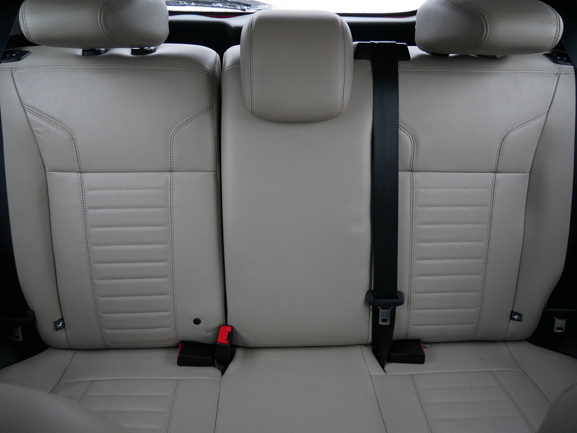 Used 2014 Ford Fiesta Titanium image 13