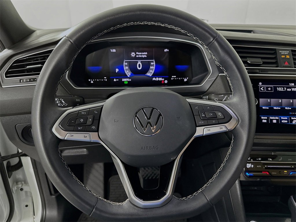 Used 2023 Volkswagen Tiguan SE image 12