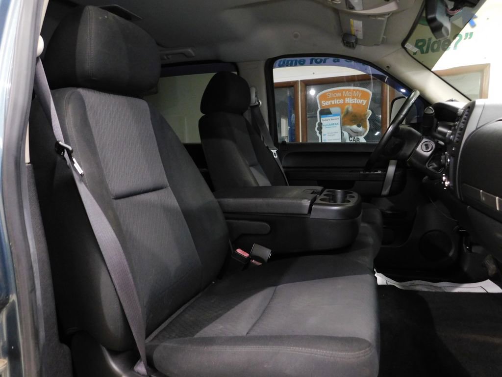 Used 2011 Chevrolet Silverado 2500 LT w/ Interior Plus Package AWD/4WD image 91