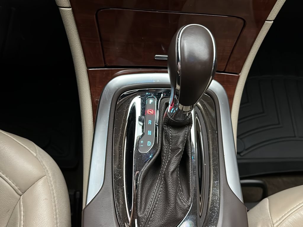 Used 2015 Buick Regal AWD image 31