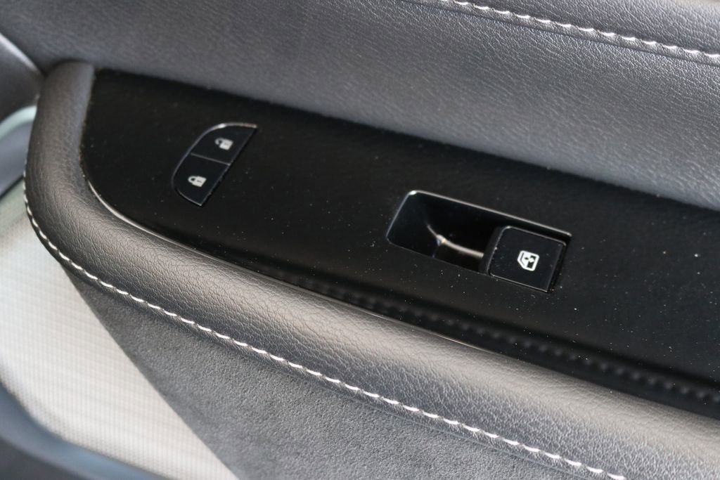 Certified 2025 INFINITI QX80 Sensory image 39