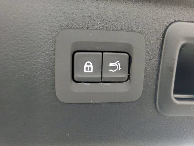 Certified 2025 MAZDA CX-70 Plug-In Hybrid w/ Premium Plus AWD/4WD image 7