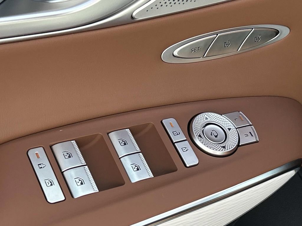 New 2026 Genesis GV70 2.5T Advanced image 18