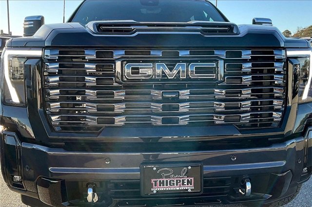 New 2026 GMC Sierra 2500 Denali Ultimate w/ Max Trailering Package image 16