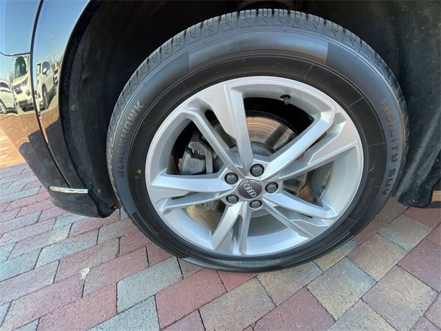 Used 2020 Audi Q3 2.0T Premium w/ Convenience Package image 10