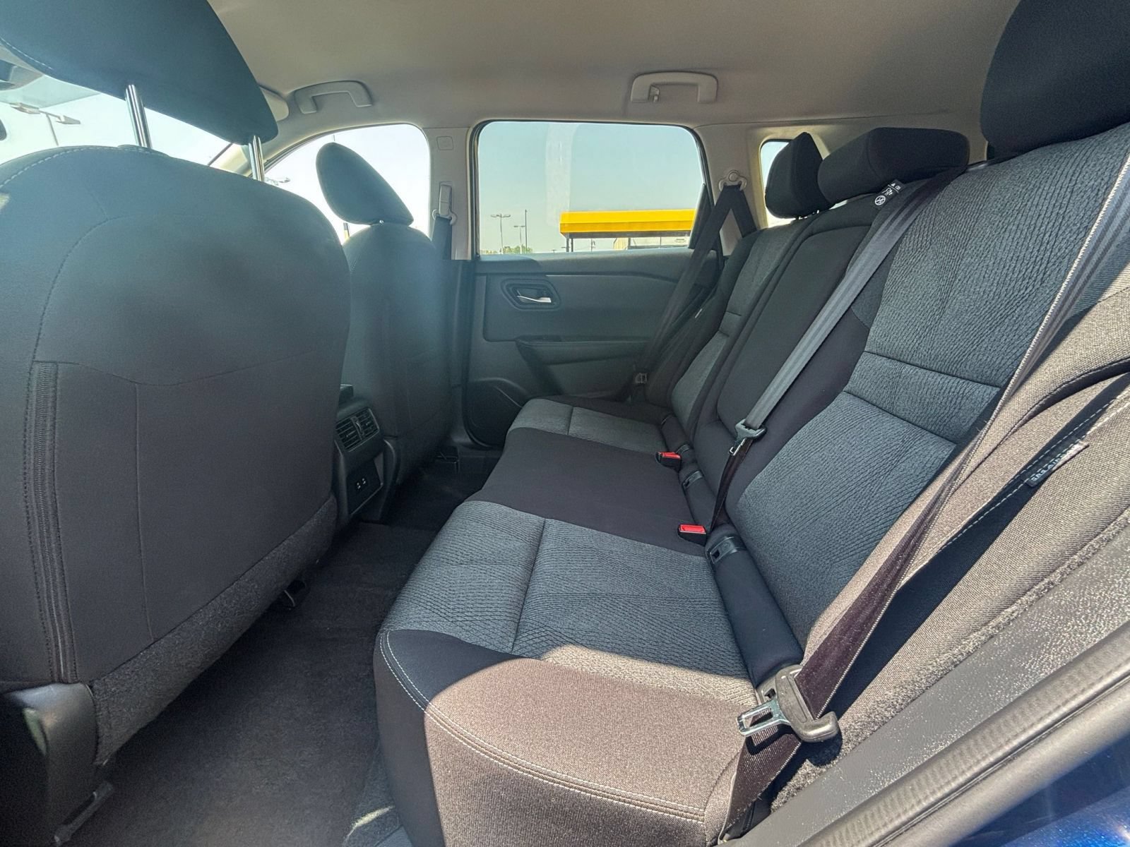 Used 2025 Nissan Rogue SV AWD/4WD image 24