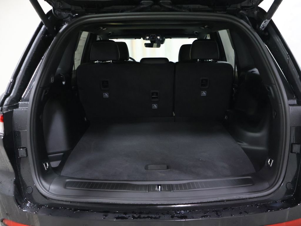 New 2026 Jeep Grand Cherokee Laredo image 13