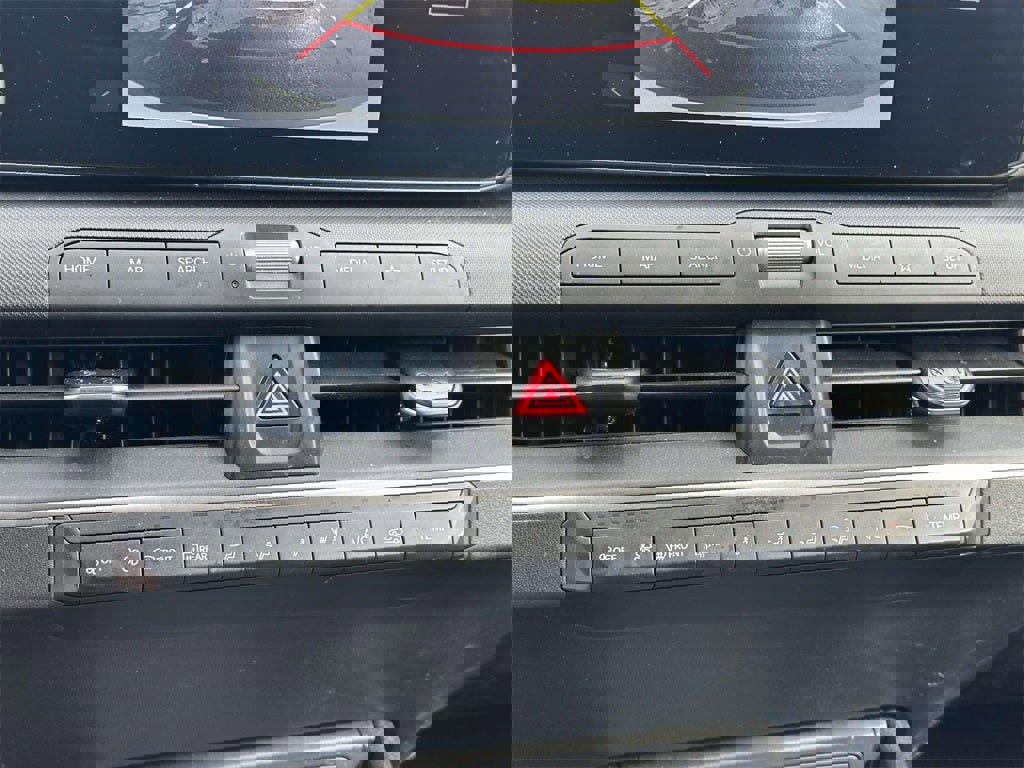 Certified 2025 Kia K4 LXS image 24