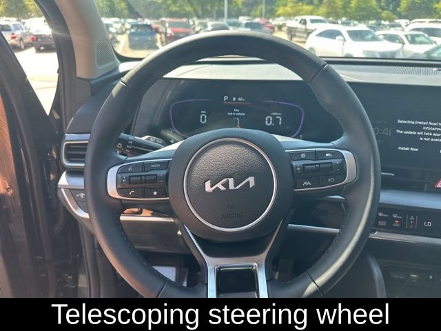 Used 2025 Kia Sportage EX FWD image 22