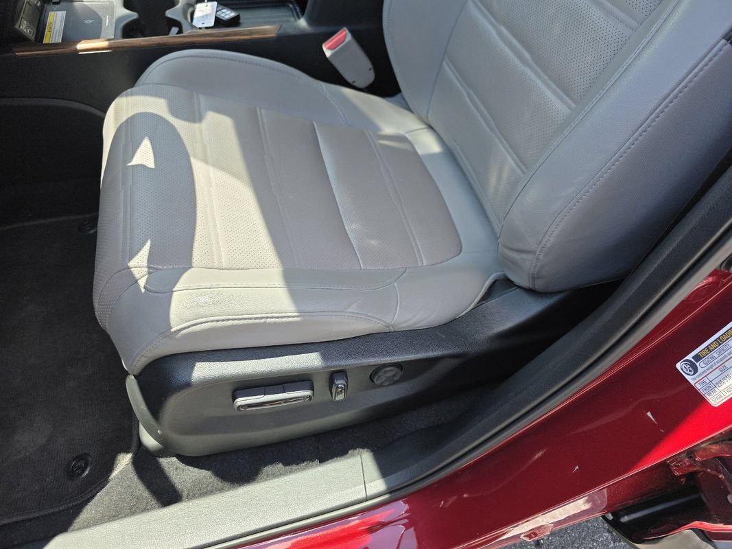 Used 2021 Honda CR-V Touring image 10