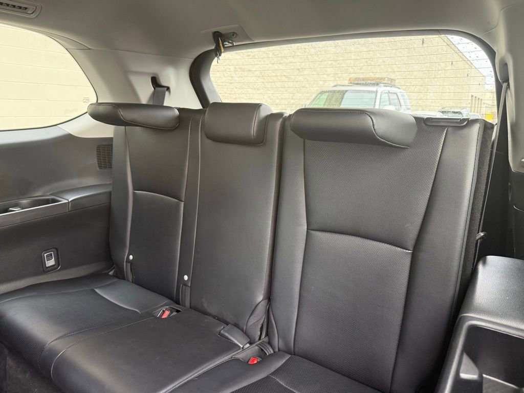 Used 2025 Toyota Grand Highlander AWD image 28