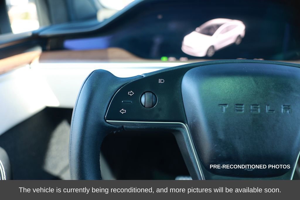 Used 2022 Tesla Model X image 21