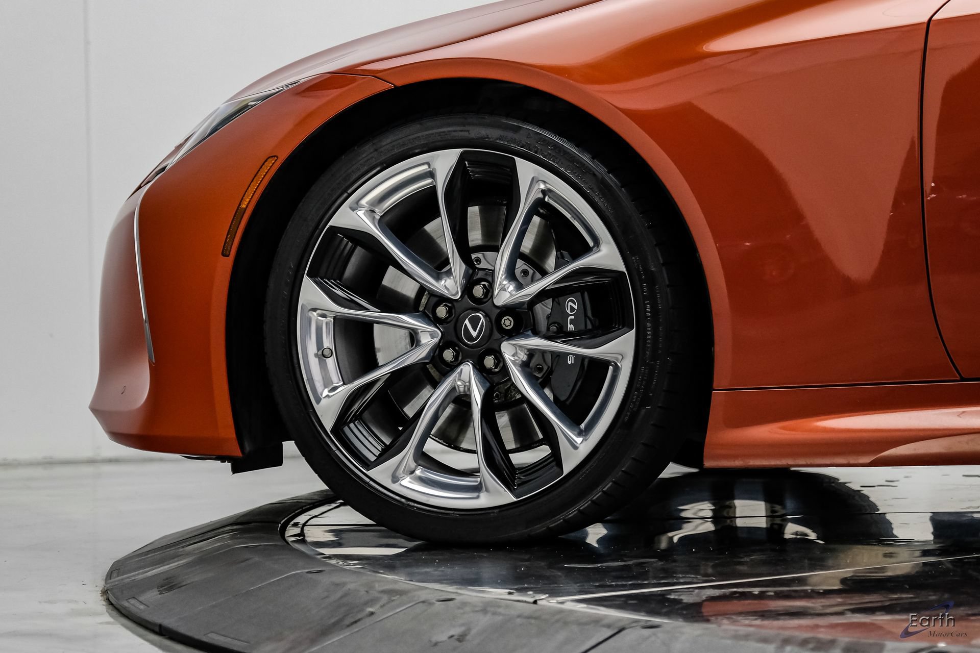 Used 2021 Lexus LC 500 Coupe w/ Performance Package RWD image 92
