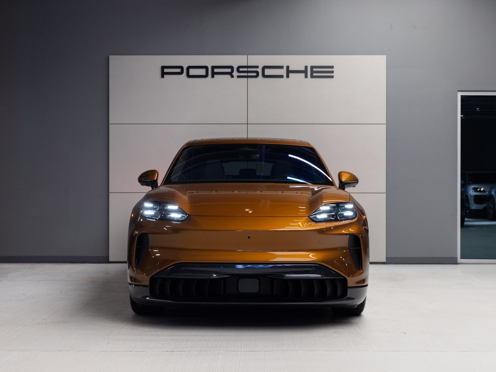 New 2026 Porsche Cayenne Electric AWD/4WD image 10