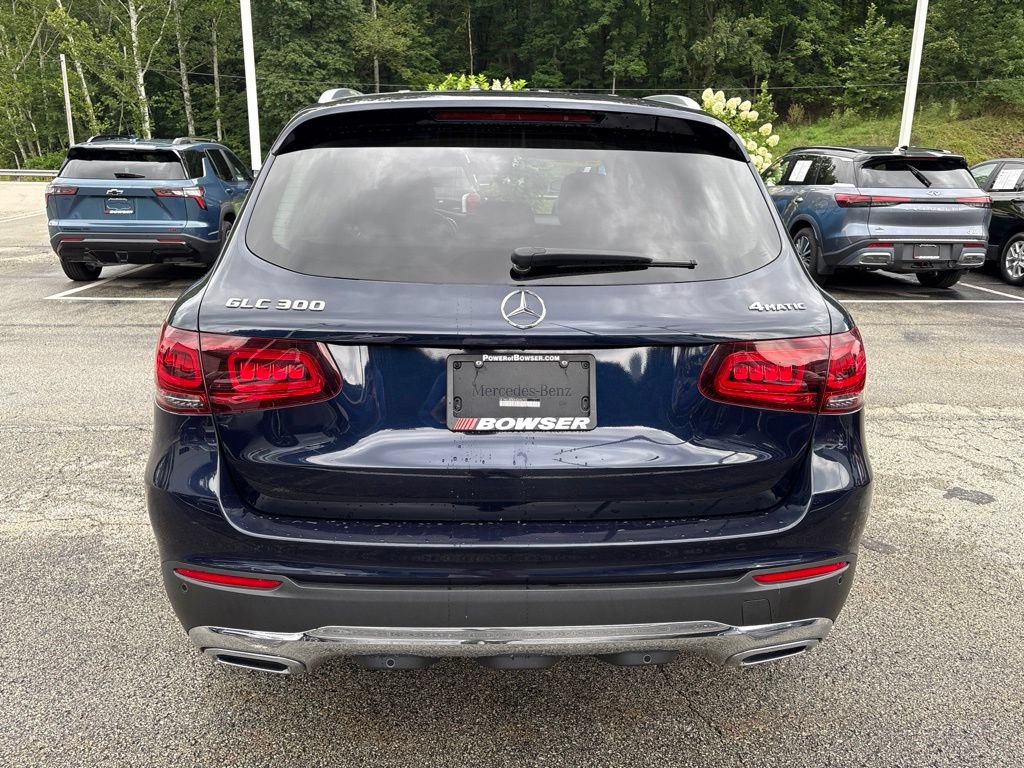 Used 2022 Mercedes-Benz GLC 300 4MATIC image 4