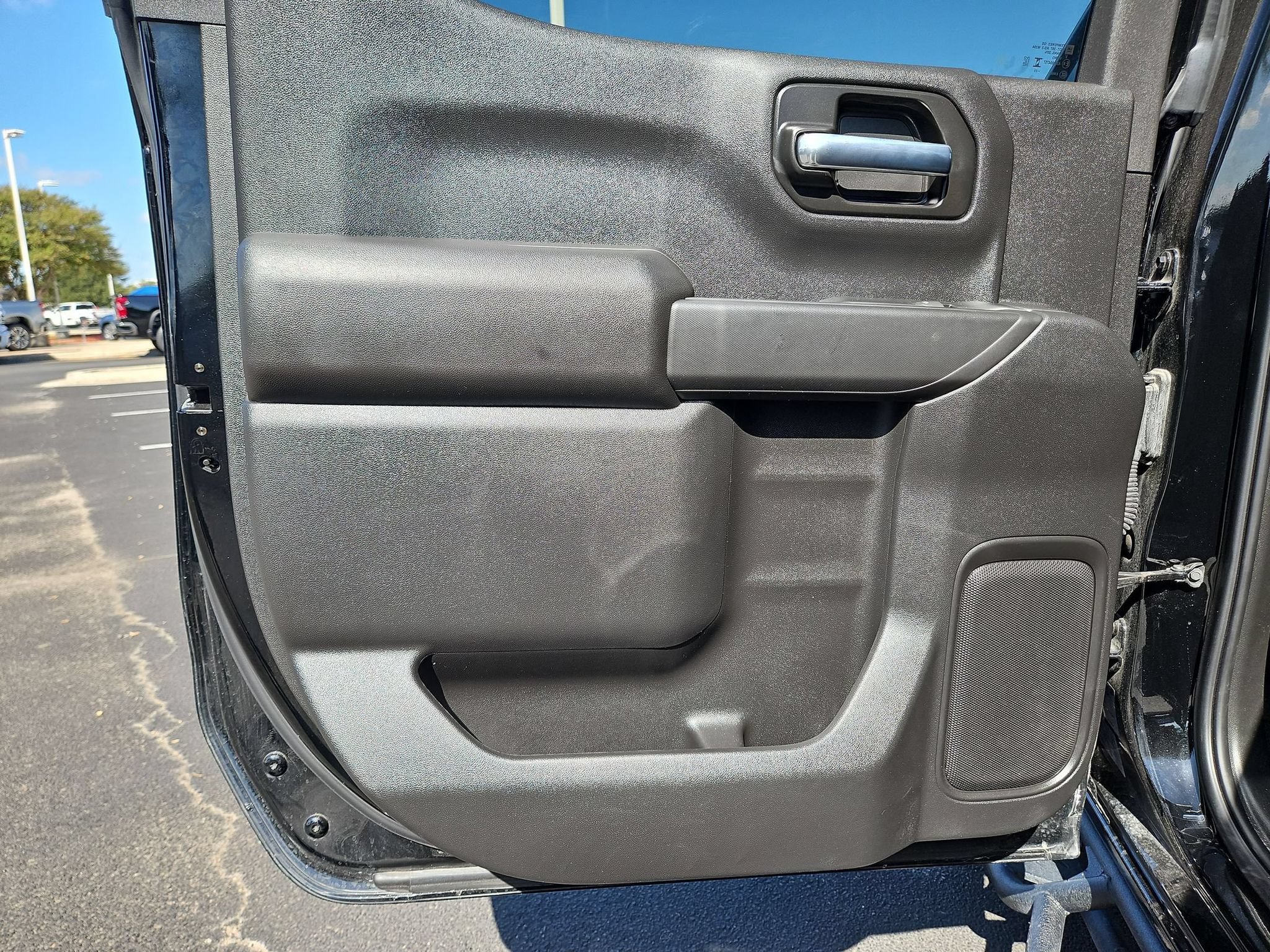 Certified 2025 Chevrolet Silverado 1500 Custom AWD/4WD image 15