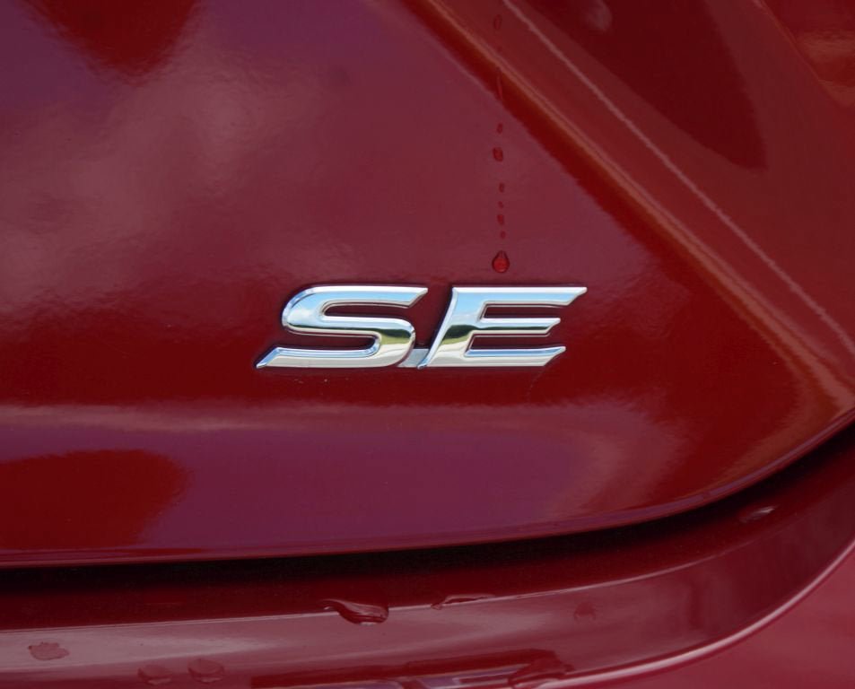 Used 2025 Toyota Camry SE FWD image 18