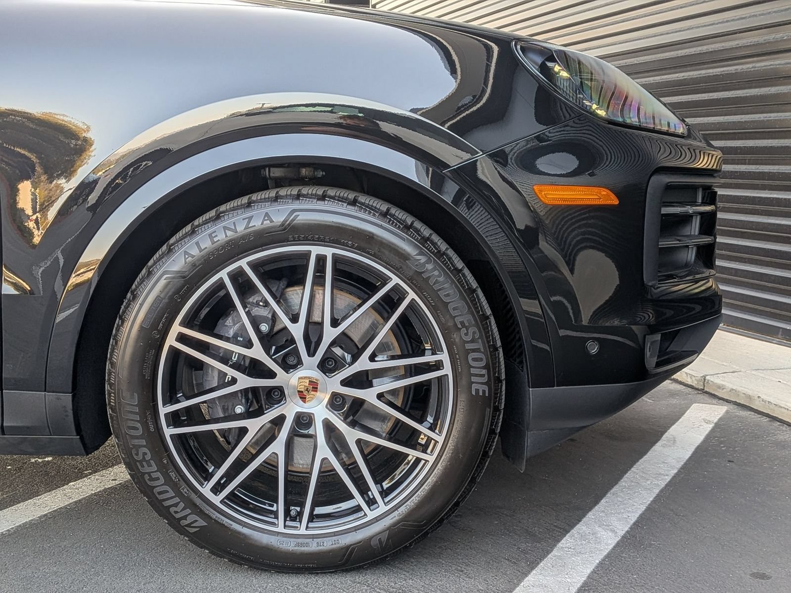 Certified 2025 Porsche Cayenne AWD/4WD image 11