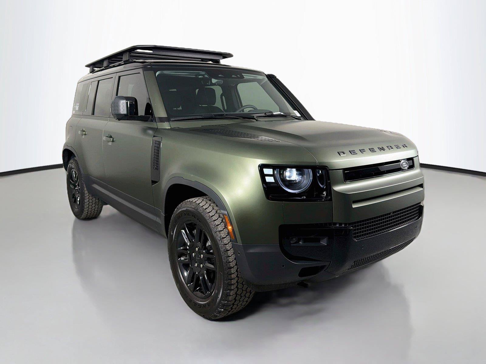 New 2026 Land Rover Defender 110 S AWD/4WD image 3
