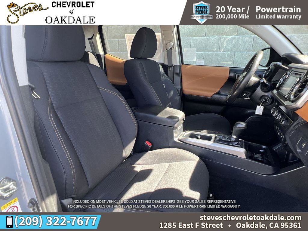 Used 2019 Toyota Tacoma SR5 AWD/4WD image 28