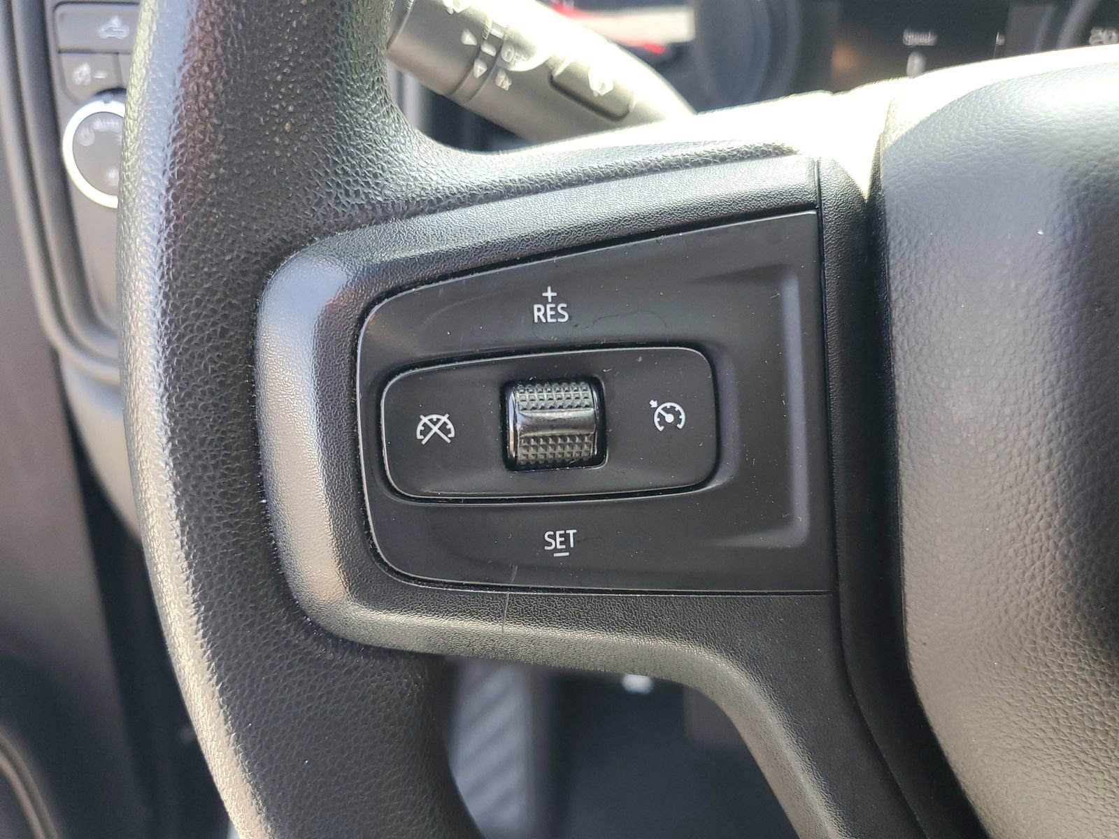 Used 2022 Chevrolet Silverado 1500 Custom image 11