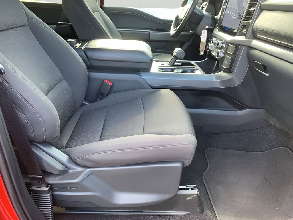 Used 2025 Ford F150 XLT w/ Equipment Group 301A Standard image 17