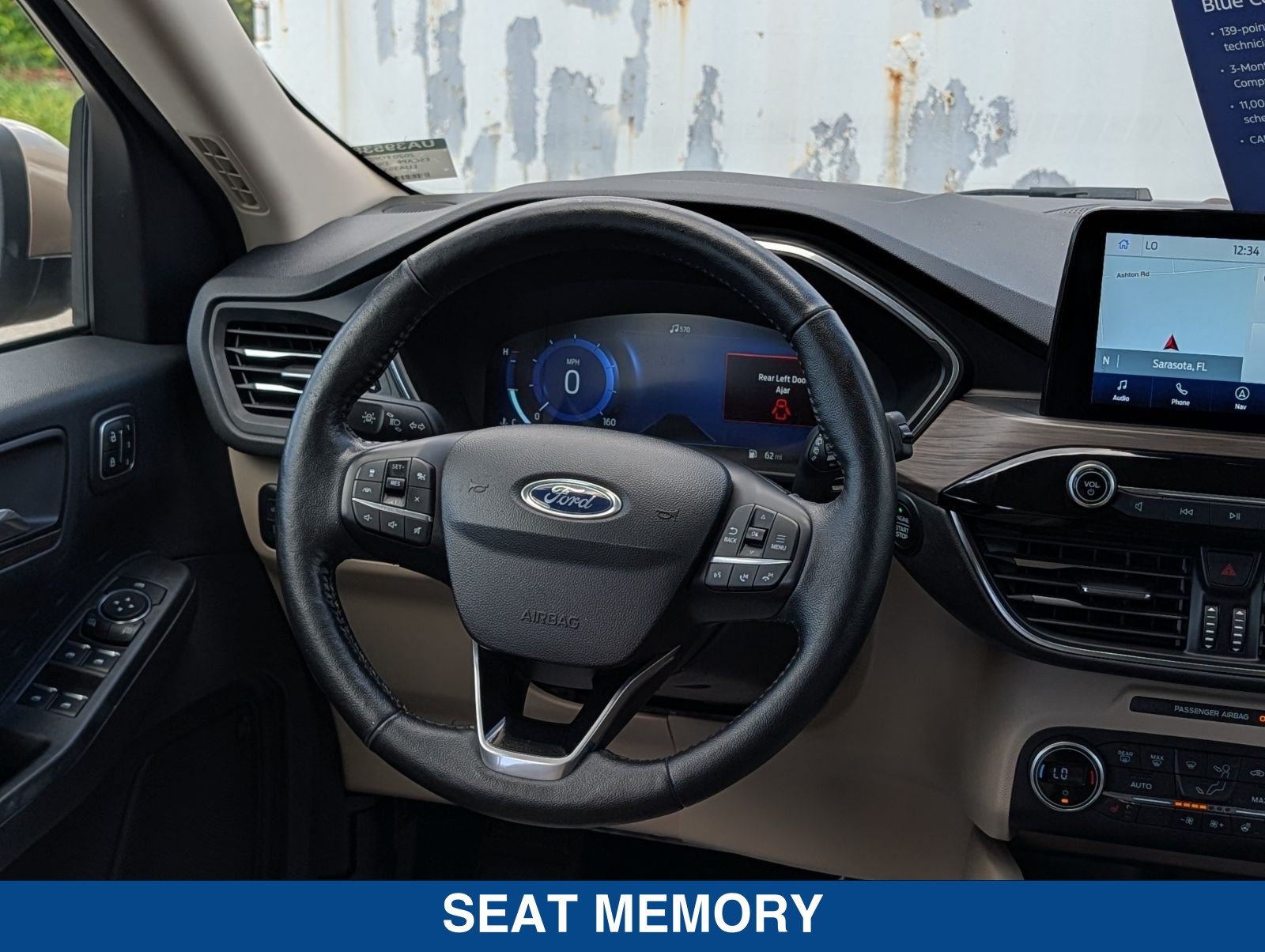 Used 2020 Ford Escape Titanium FWD image 18