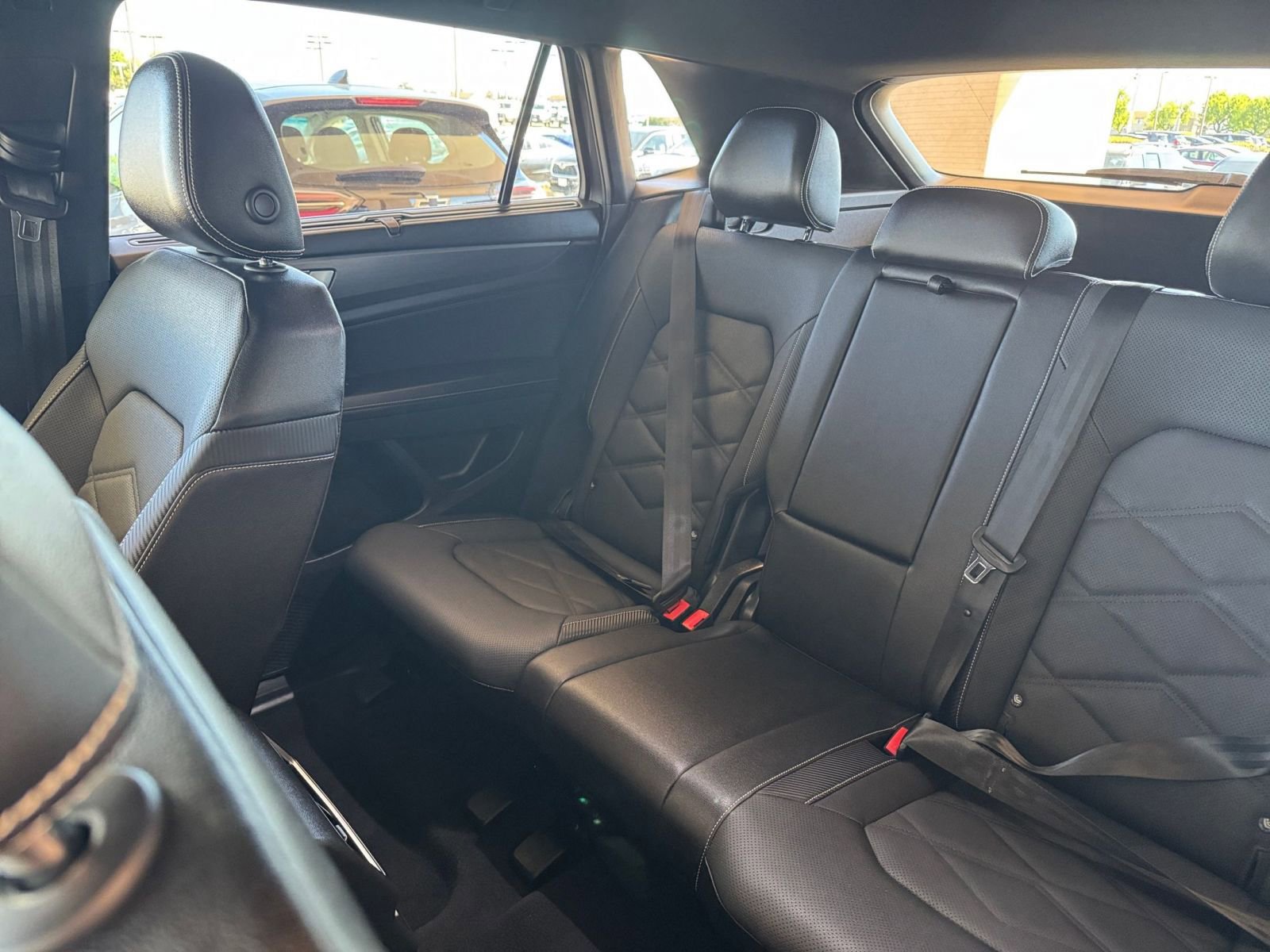 Used 2025 Volkswagen Atlas Cross Sport SE image 41