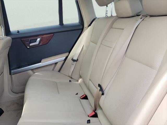 Used 2010 Mercedes-Benz GLK 350 4MATIC image 10