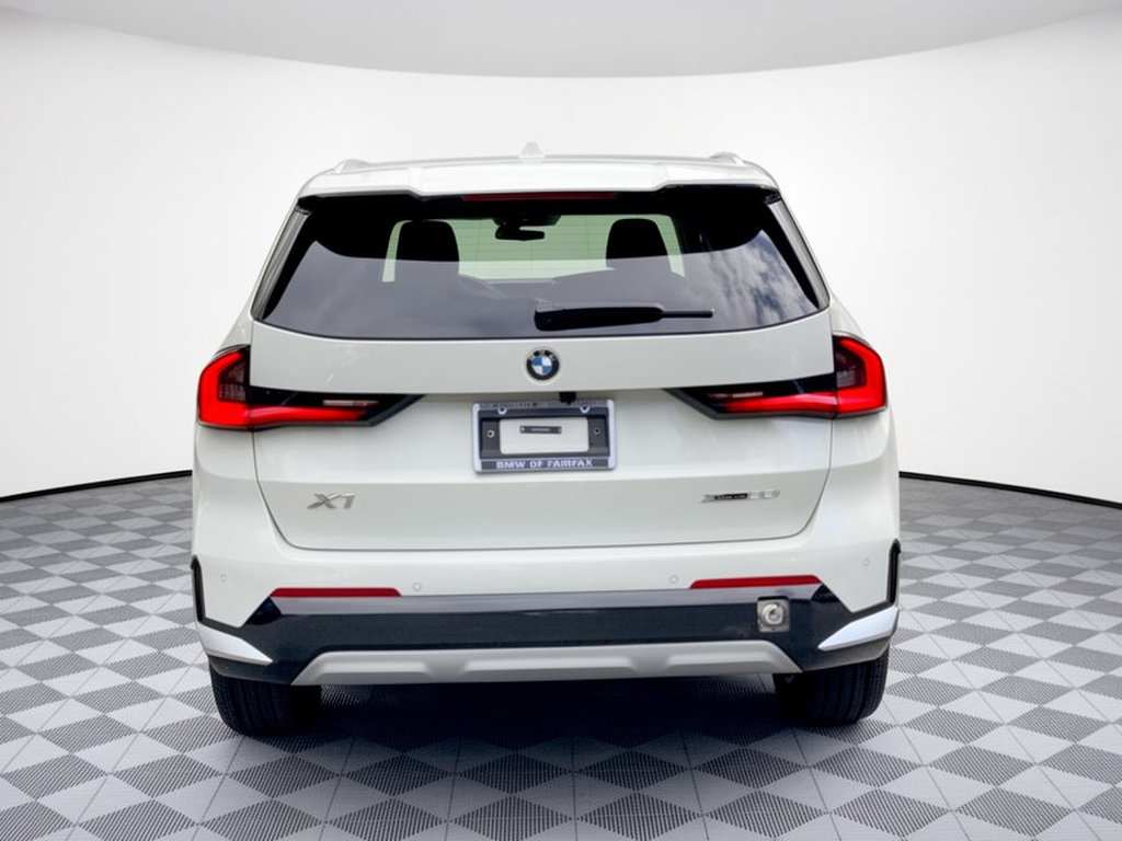 New 2027 BMW X1 xDrive28i AWD/4WD image 11