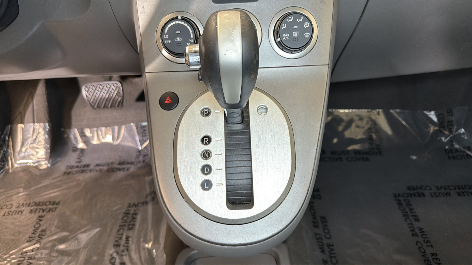 Used 2009 Nissan Sentra 2.0 FE+ FWD image 23