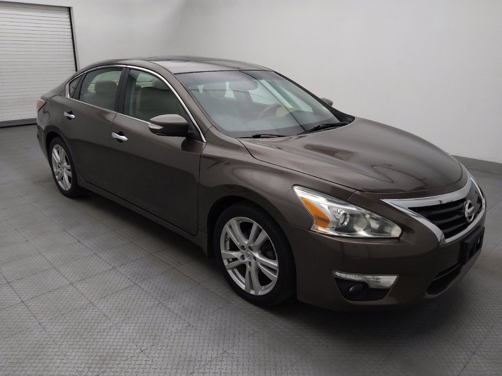 Used 2015 Nissan Altima 3.5 SL FWD image 13